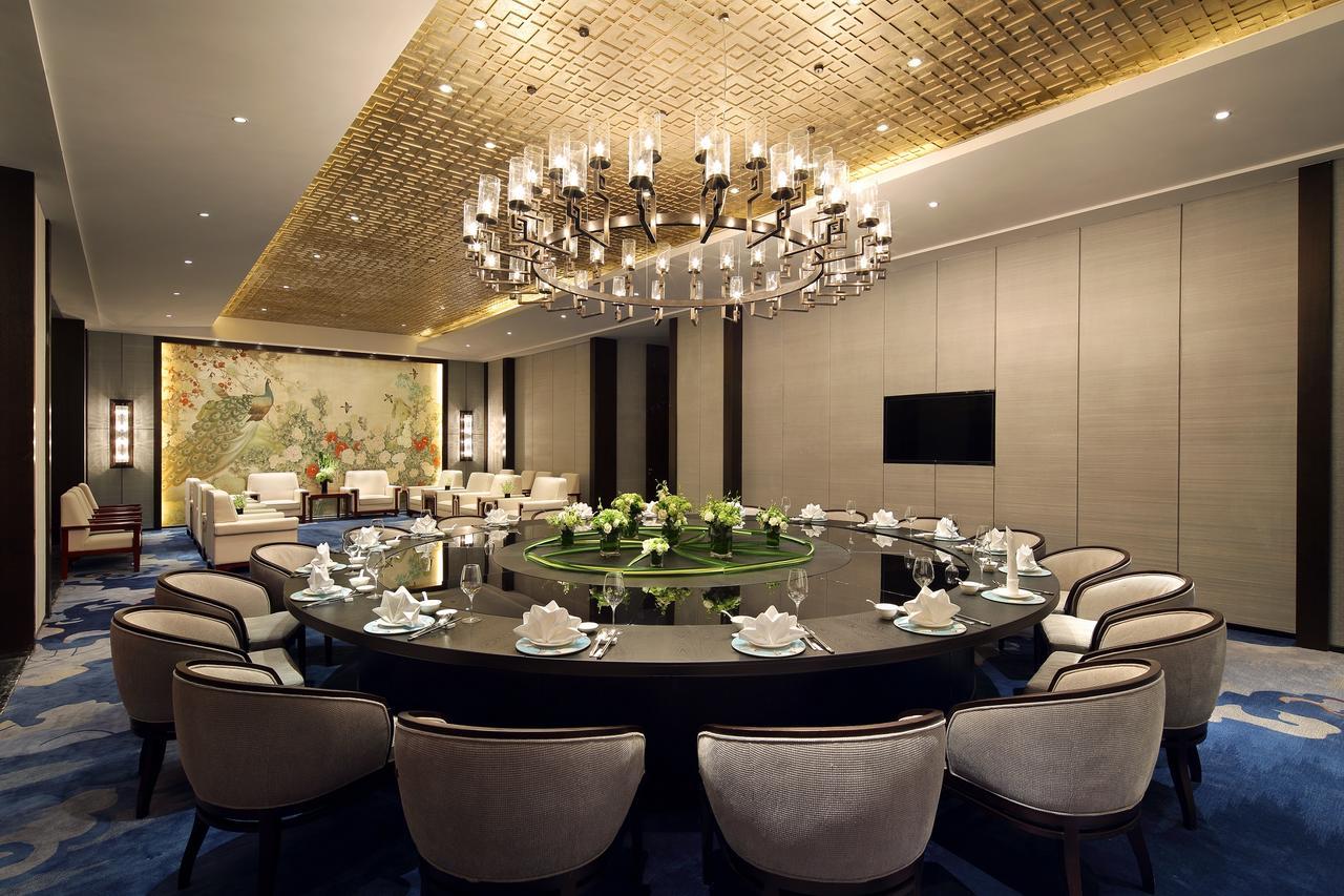 Отель Wanda Realm Hefei Chaohu Экстерьер фото