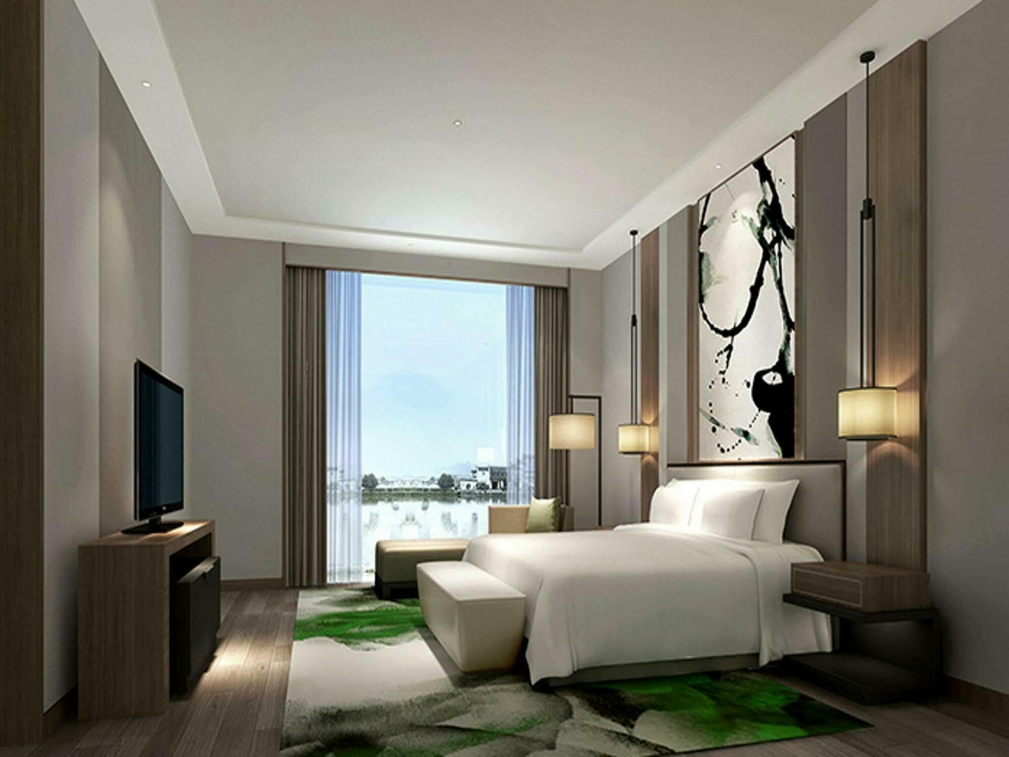 Отель Wanda Realm Hefei Chaohu Экстерьер фото
